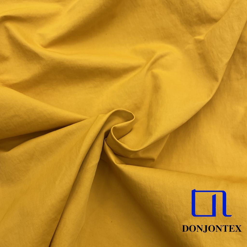 Hot Sale 390T Nylon Taslon Taslan Twill Fabric with Breathable and Waterproof for Outdoor Windproof Jackets