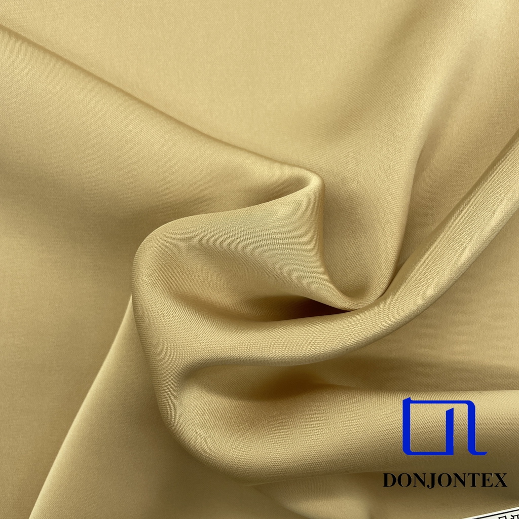 Luxury Feel 100% Polyester Satin Fabric with Shiny Soft Feeling for Girls' Popular Dress and Sleepwear