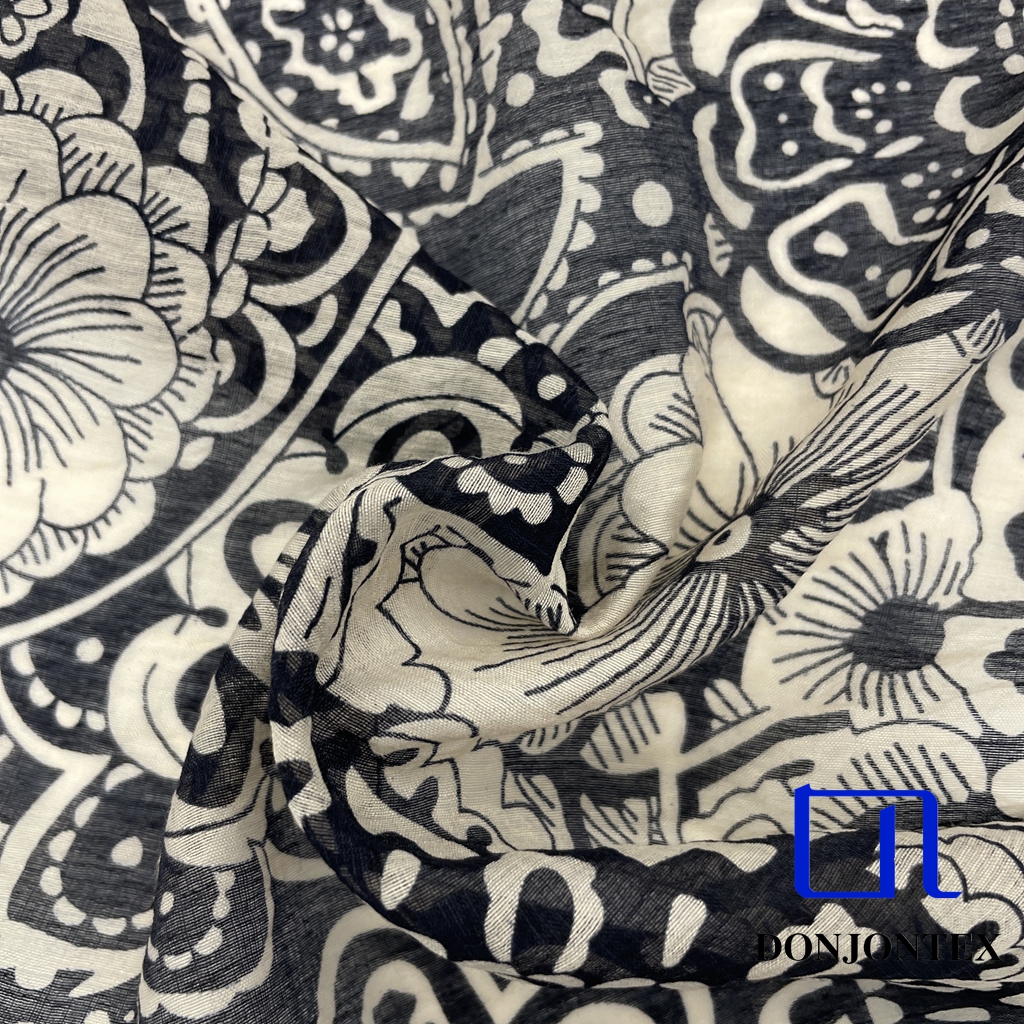2025 New Design Customized Solid Color or Digital Printed Nylon Rayon Twill Fabric for Dress and Women Shirt