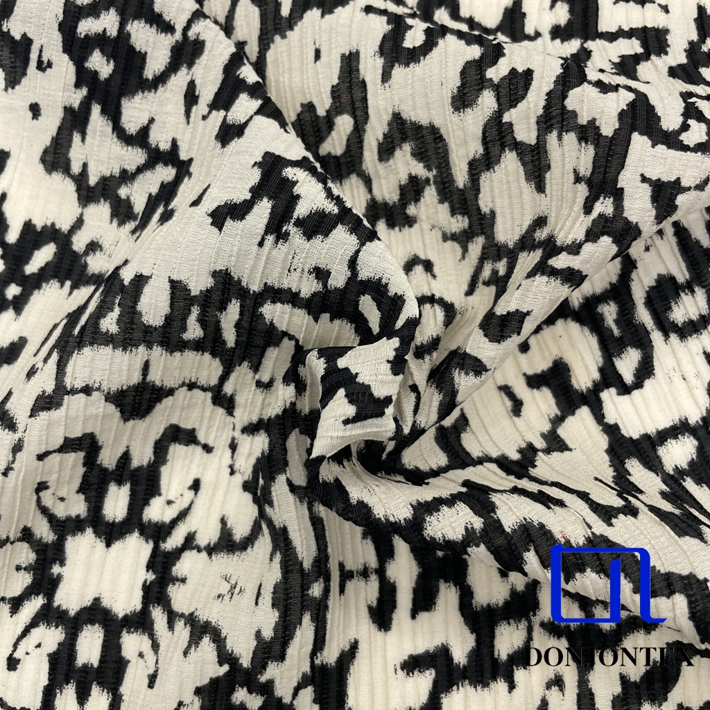 Premium Quality Leopard Printed Soft Light Weight Nylon Rayon Fabric for Women T-shirt and Dress
