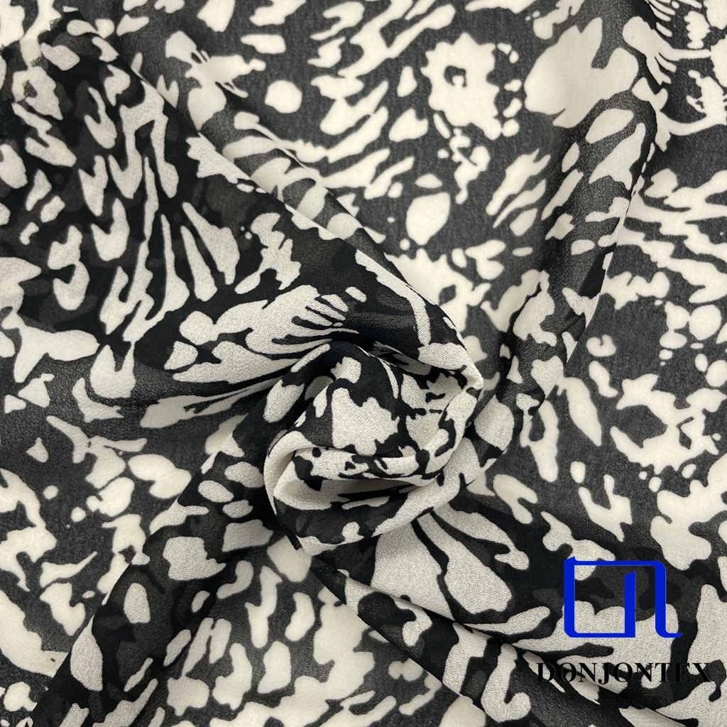 2025 New Design Oeko-Tex Standard 100% Recycled Polyester Chiffon Fabric with Python Print for Summer Weddings T-Shirts Dresses