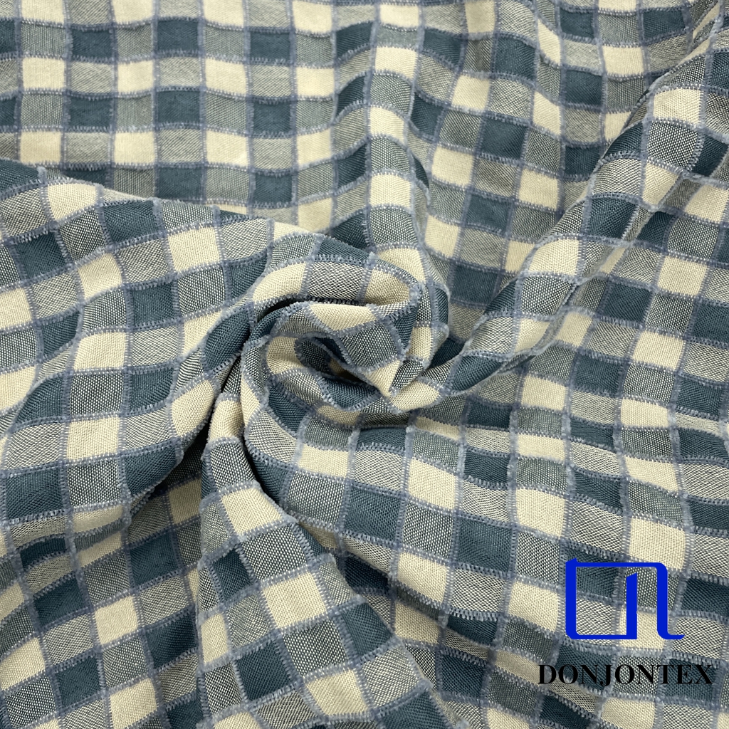 Latest Fashion Yarn-Dyed Polyester Rayon Chenille Fabric Woven Check for Women's Popular Dress
